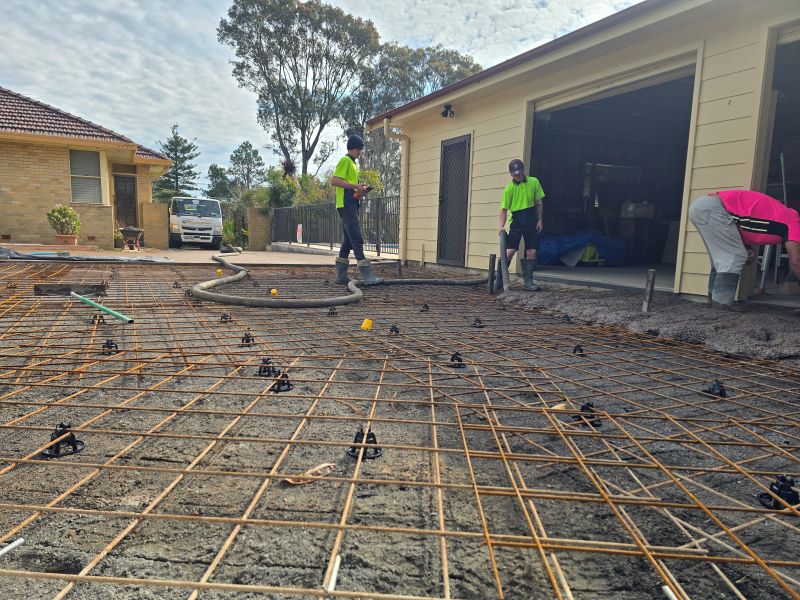 Mini Concrete Pump Hire: Benefits and Timing Insights